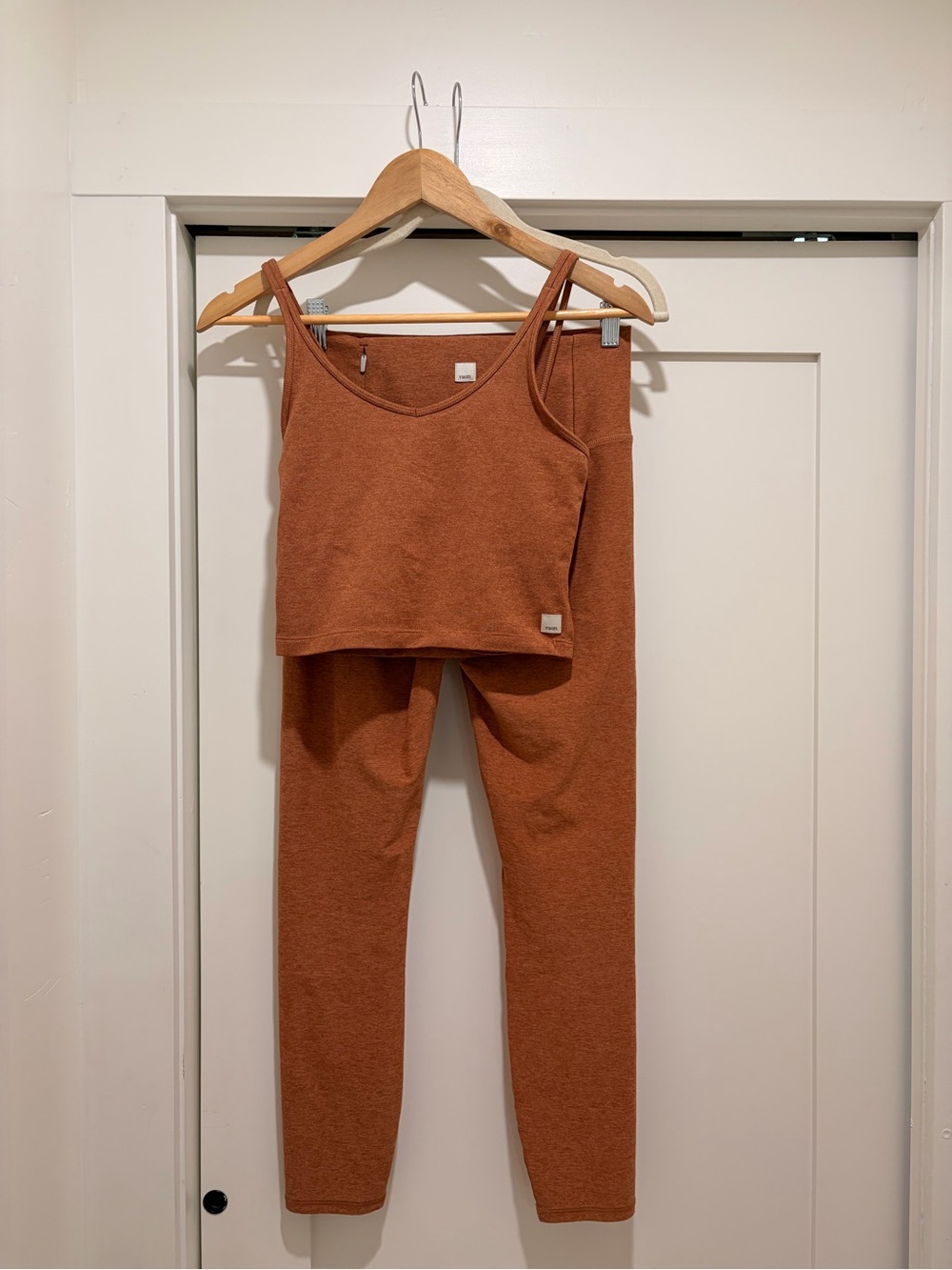 Vuori Palo Santo Set Heathered Tank and Leggings - Picture 3 of 16
